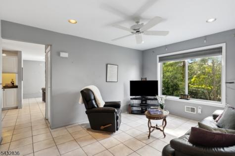 2 Mcchesney Court West Orange NJ 07052