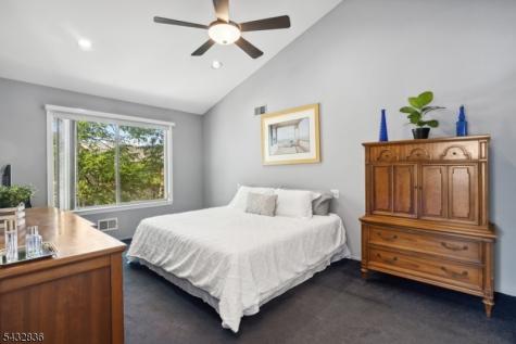 2 Mcchesney Court West Orange NJ 07052
