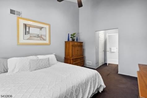 2 Mcchesney Court West Orange NJ 07052