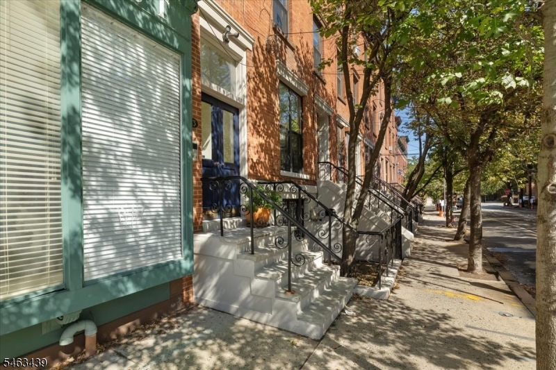 273 Monmouth Street Jersey City NJ 07302