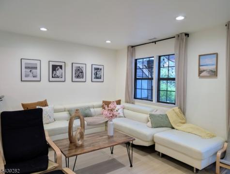 20 Quincy Lane West Milford NJ 07480