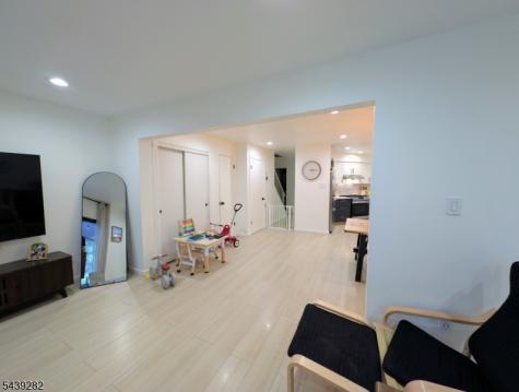 20 Quincy Lane West Milford NJ 07480