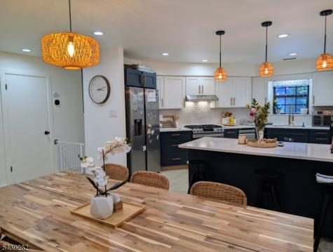 20 Quincy Lane West Milford NJ 07480