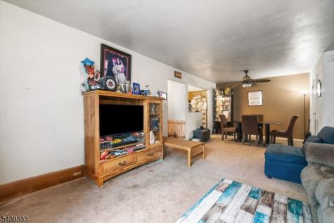 468 Liberty St, Unit 101 Little Ferry NJ 07643