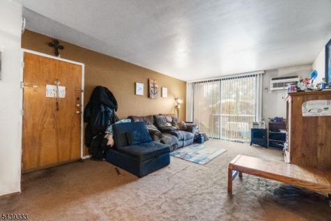 468 Liberty St, Unit 101 Little Ferry NJ 07643
