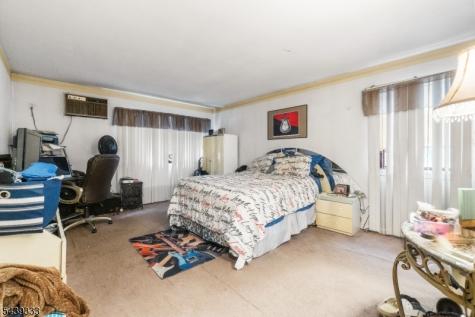 468 Liberty St, Unit 101 Little Ferry NJ 07643