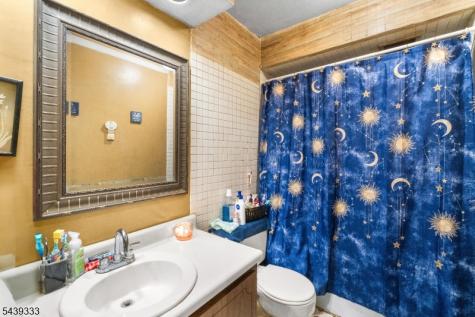 468 Liberty St, Unit 101 Little Ferry NJ 07643