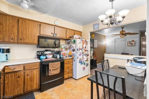 468 Liberty St, Unit 101 Little Ferry NJ 07643