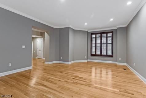 6 Keimel Court West Orange NJ 07052