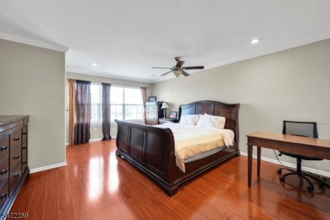 17 Gordon Circle Parsippany-troy Hills NJ 07054
