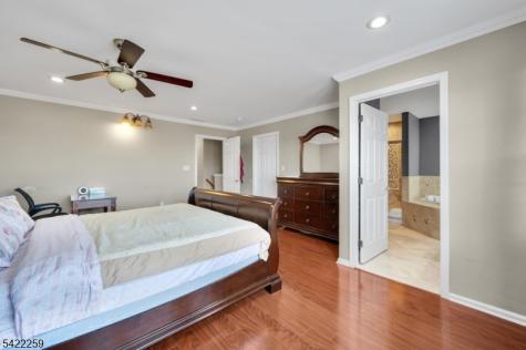 17 Gordon Circle Parsippany-troy Hills NJ 07054