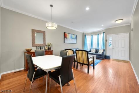 17 Gordon Circle Parsippany-troy Hills NJ 07054