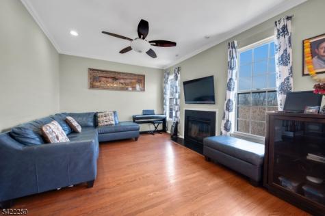 17 Gordon Circle Parsippany-troy Hills NJ 07054
