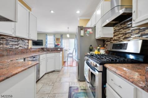 17 Gordon Circle Parsippany-troy Hills NJ 07054