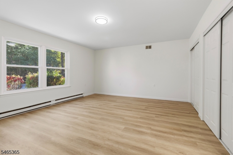 681 Huntington Drive Manchester NJ 08759
