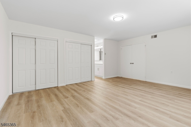 681 Huntington Drive Manchester NJ 08759