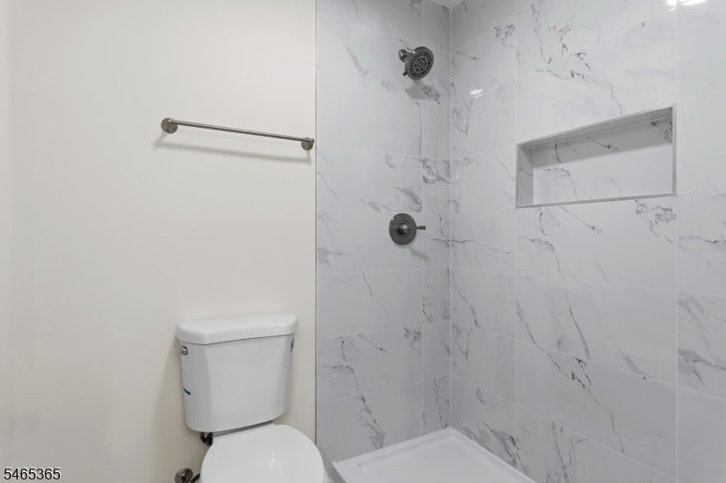 681 Huntington Drive Manchester NJ 08759