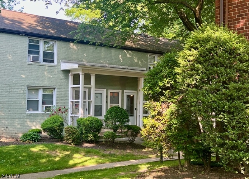 519 Brooklawn Avenue Roselle NJ 07203