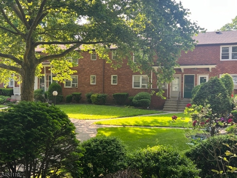 519 Brooklawn Avenue Roselle NJ 07203