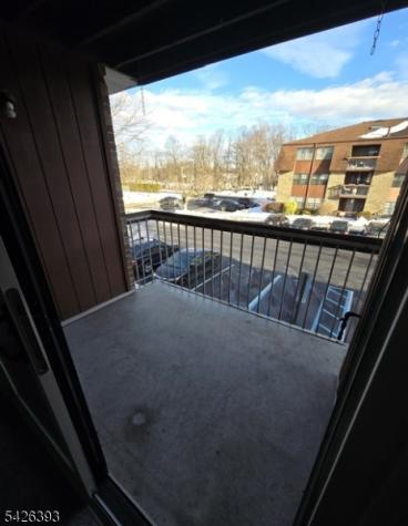 198 Sierra Court Woodbridge NJ 07095