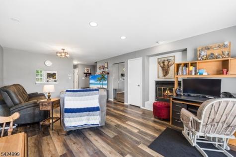 268 Gettysburg Way Lincoln Park NJ 07035