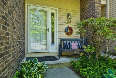 234 Norwich Court Madison NJ 07940