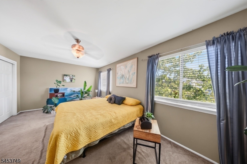 4 Pear Court Raritan NJ 08822