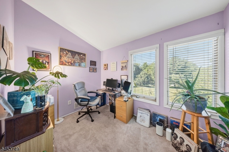 4 Pear Court Raritan NJ 08822