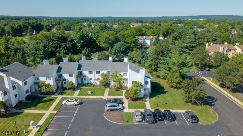 4 Pear Court Raritan NJ 08822