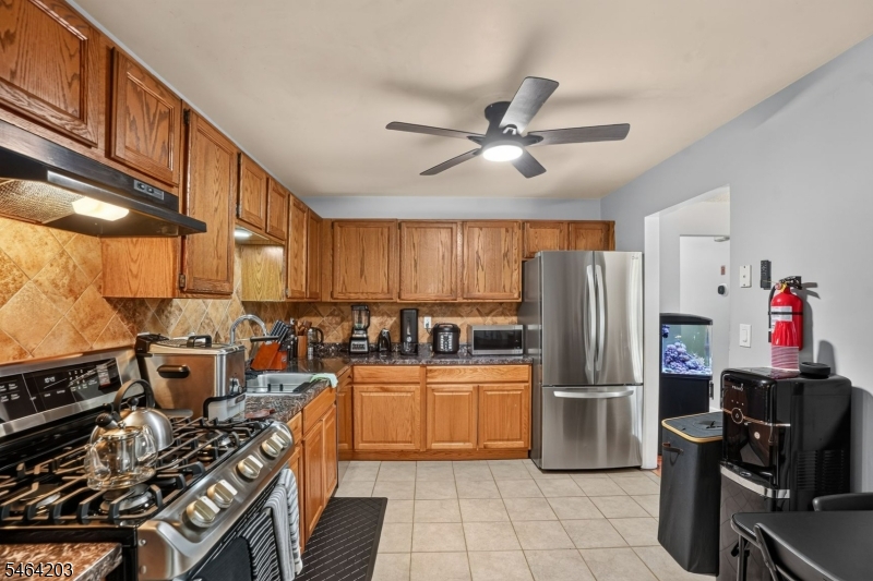 51 Woodmere Drive Sayreville NJ 08859