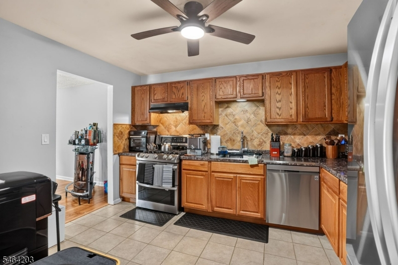 51 Woodmere Drive Sayreville NJ 08859