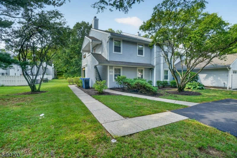51 Woodmere Drive Sayreville NJ 08859