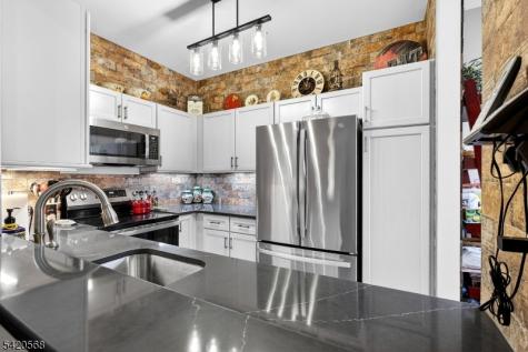 48 Academy Court Bedminster NJ 07921
