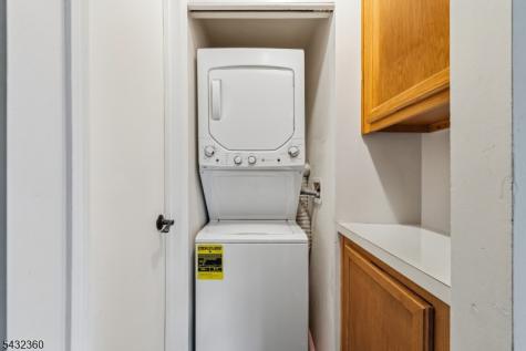 703 Pinehurst-10 Union NJ 07083