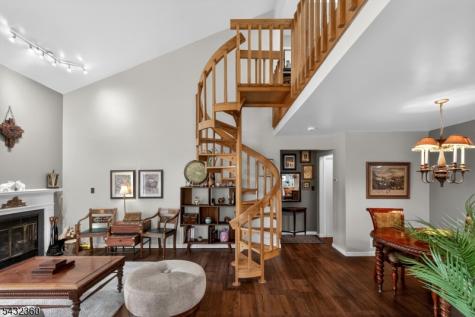 703 Pinehurst-10 Union NJ 07083
