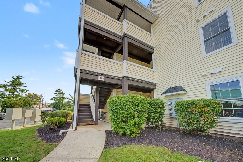 251 Broadmoor-3 Union NJ 07083