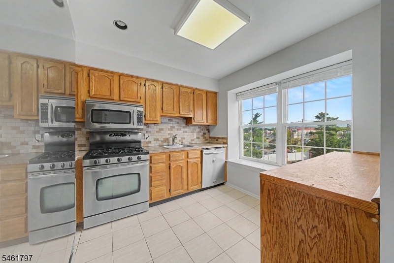 251 Broadmoor-3 Union NJ 07083