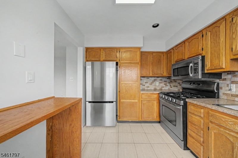 251 Broadmoor-3 Union NJ 07083