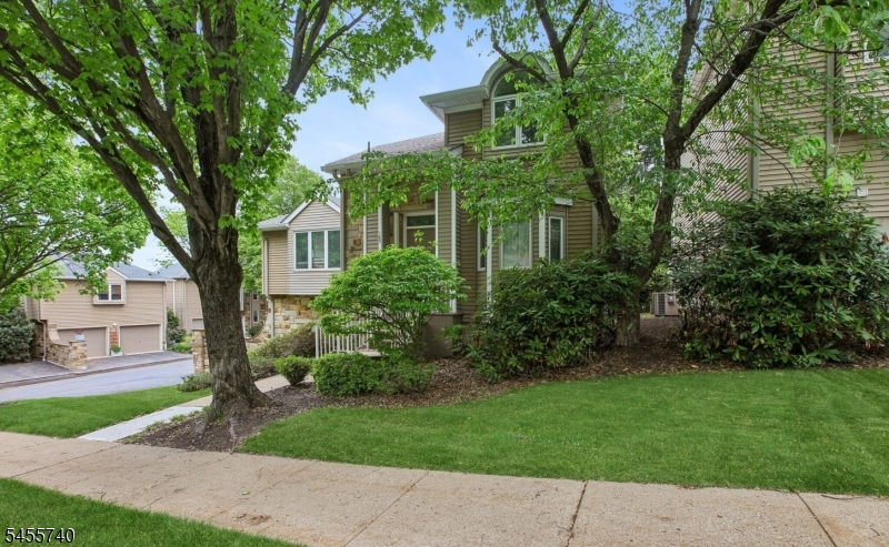 163 Clarken Drive West Orange NJ 07052