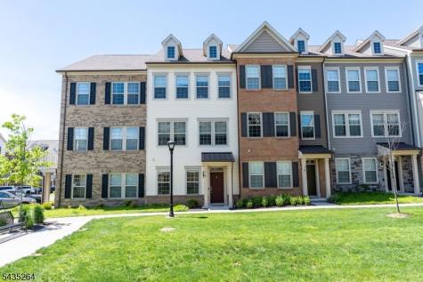 18 Cortland Court Livingston NJ 07039