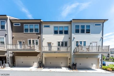 18 Cortland Court Livingston NJ 07039