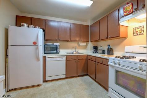 1303 Cricket Lane Woodbridge NJ 07095