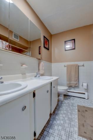 1303 Cricket Lane Woodbridge NJ 07095