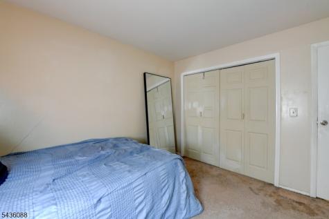 1303 Cricket Lane Woodbridge NJ 07095