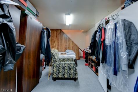1303 Cricket Lane Woodbridge NJ 07095