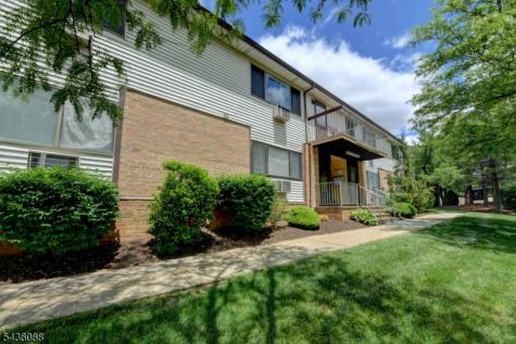 1303 Cricket Lane Woodbridge NJ 07095