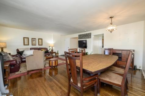 4 Cardinal Lane Hillsborough NJ 08844