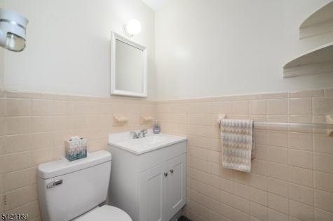 4 Cardinal Lane Hillsborough NJ 08844