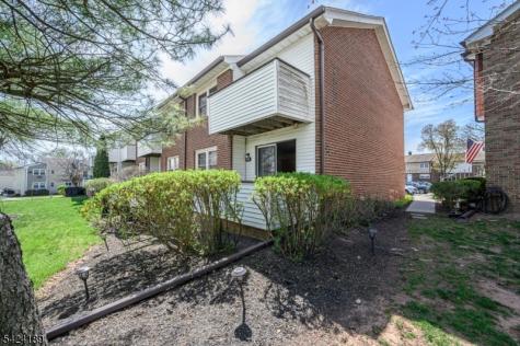 4 Cardinal Lane Hillsborough NJ 08844