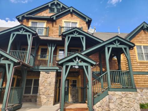 1 Pine Crescent Vernon NJ 07462